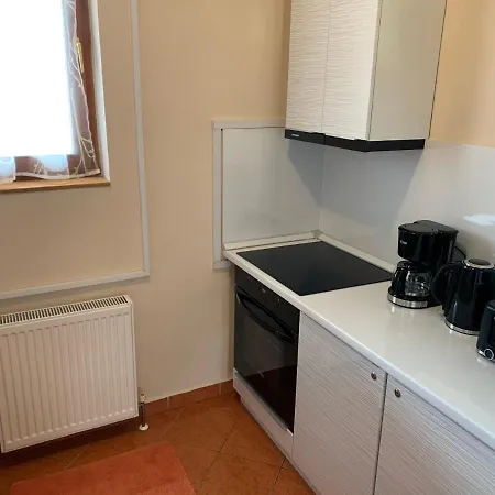 Belvaros Apartman Апартаменти