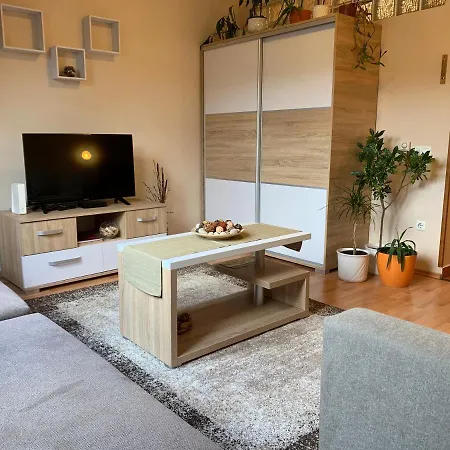 Belvaros Apartman Апартаменти Еґер